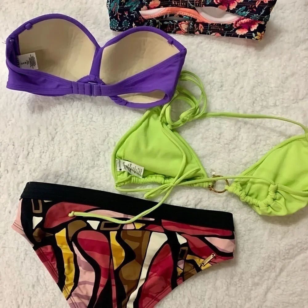 Bikinis - Picture 12 of 12